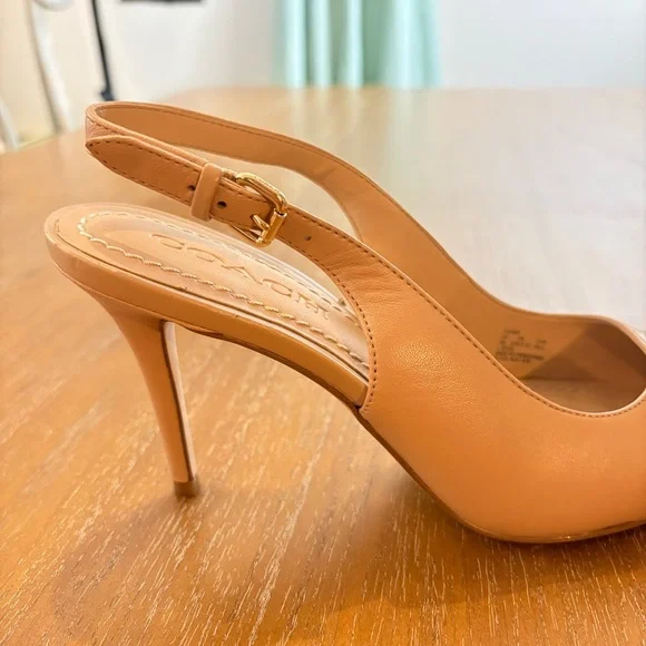 Coach ALLIE Beige Nude Leather Slingback Pump Stiletto Logo On Toe Luxury - Picture 12 of 14